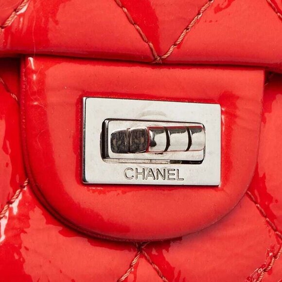 Chanel Red 2.55 Reissue Quilted Patent Leather 226 Flap Bag - Picture 7 of 12